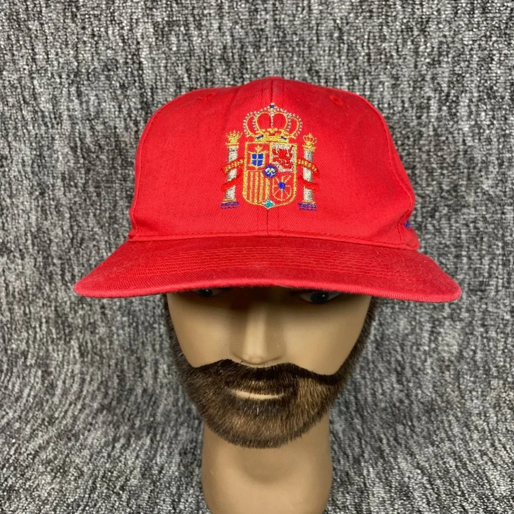 VTG Adidas Spain Soccer Crest Snapback Hat Mens Red Royal Coat Arms Trefoil Cap